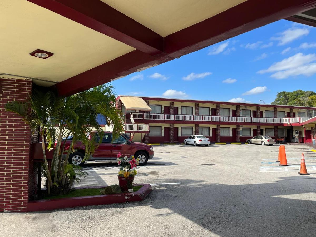 Palacio Inn Motel Miami Springs Zewnętrze zdjęcie